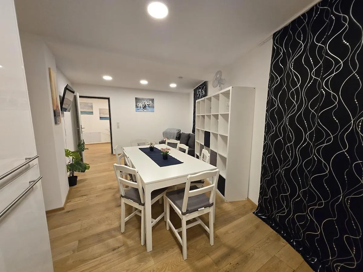 Aldrans Apartment With 3 Bedrooms location